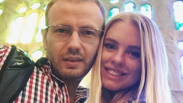 Денис Повалий женат 8 лет Денис Повалий женат 8 лет