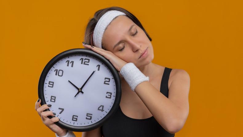 Как сон влияет на вес: сколько нужно спать, чтобы похудеть