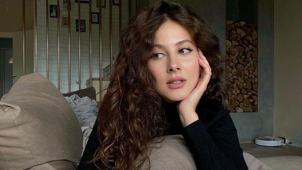 Колишня солістка «ВІА Гри» Кожевнікова показала, як змінилася її зовнішність за 10 років Фото: instagram.com/anastasiakozhevnikova Колишня солістка «ВІА Гри» Кожевнікова показала, як змінилася її зовнішність за 10 років Фото: instagram.com/anastasiakozhevnikova