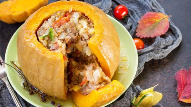 Чем нафаршировать тыкву, чтобы получилось вкусно и красиво: ТОП-3 рецепта Чем нафаршировать тыкву, чтобы получилось вкусно и красиво: ТОП-3 рецепта