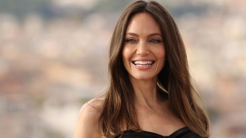 Анджелина Джоли впервые высказалась о своей личной жизни после развода с Брэдом Питтом