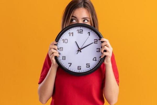 Когда переводят часы в 2024 году на летнее время