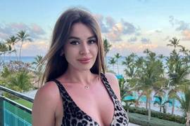 Бывшая экса Лорак показала отдых в купальнике на Бали – публика обсуждает ее брак