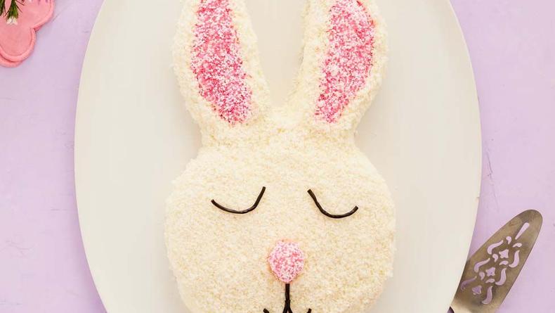 Що приготувати на Великдень: рецепт торта "Великодній кролик"