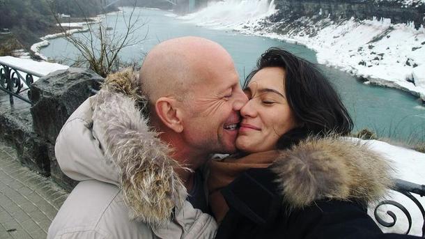 Тяжкохворий Брюс Вілліс святкує 69-річчя: як його привітала дружина Емма instagram.com/emmahemingwillis Тяжкохворий Брюс Вілліс святкує 69-річчя: як його привітала дружина Емма instagram.com/emmahemingwillis