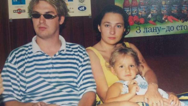 Пономарьов та Мозгова публічно привітали спільну доньку з 26-річчям