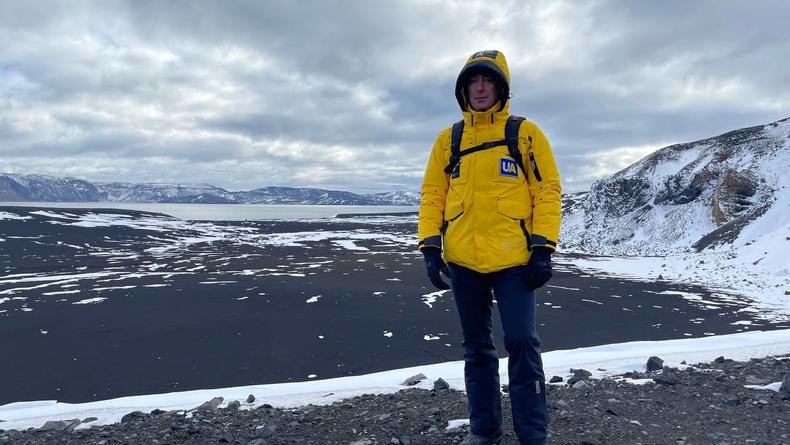 На станції "Академік Вернадський" пояснили, чому в Антарктиді не можна чіпати пінгвінів