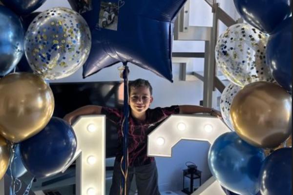 Ксения Мишина показала, как ее сын Платон празднует 12-летие instagram.com/misha.k.ua