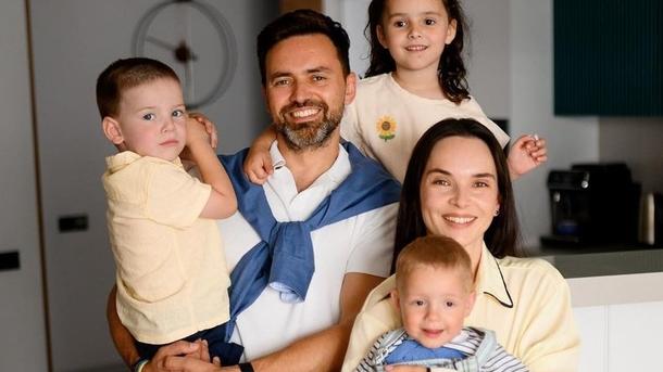 Жена Мирошниченко второй раз за год стала кандидатом в усыновители instagram.com/timur.miroshnychenko Жена Мирошниченко второй раз за год стала кандидатом в усыновители instagram.com/timur.miroshnychenko