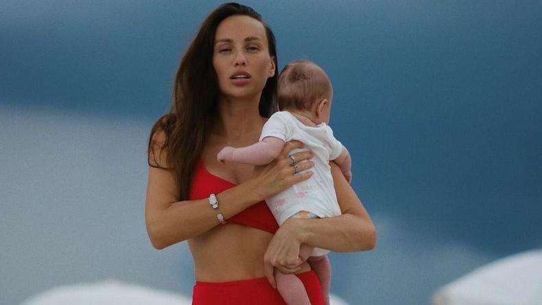 Варлей из «Холостяка-12» снялась для Playboy спустя 4 месяца после рождения первенца