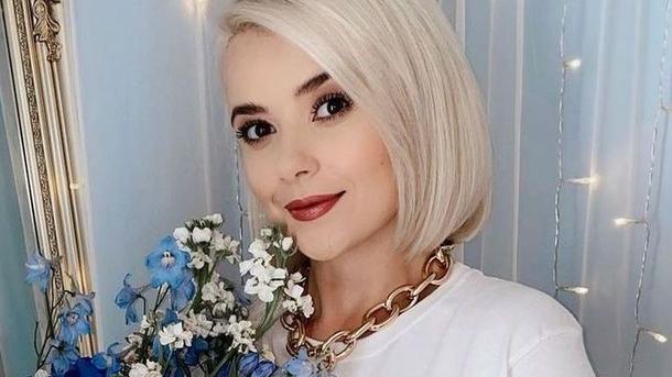 Мика Ньютон выступает на сцене с ранных лет 