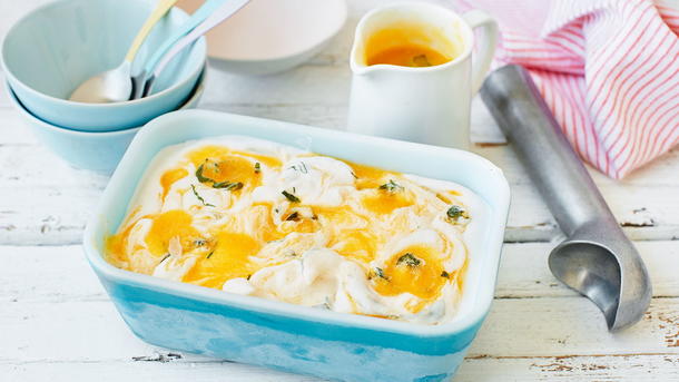 Рецепт веганского мороженого с персиками и базиликом, realfood.tesco.com Рецепт веганского мороженого с персиками и базиликом, realfood.tesco.com