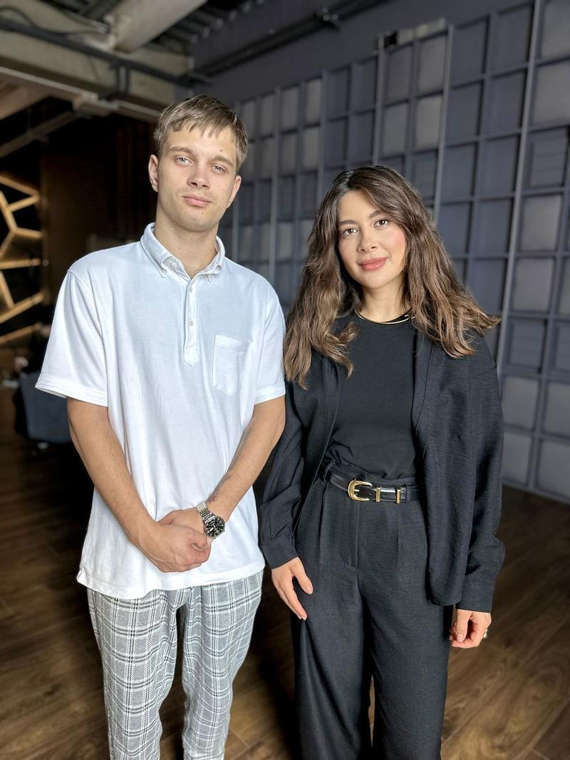 Богдан Єрмохін та Раміна Есхакзай instagram.com/raminalalala Богдан Єрмохін та Раміна Есхакзай instagram.com/raminalalala