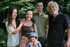 Снежана Бабкина показала выпускной 16-летнего сына в Германии