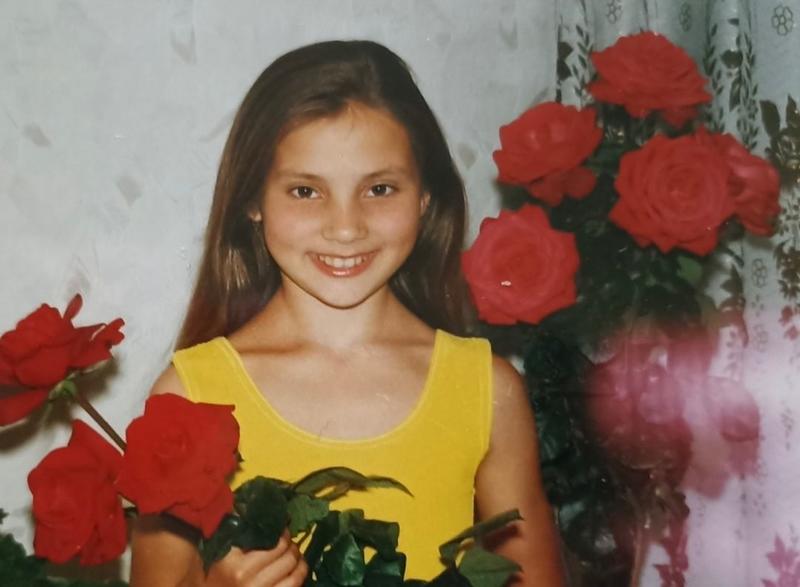 Антоніна Хижняк у дитинстві instagram.com/tonya_actress Антоніна Хижняк у дитинстві instagram.com/tonya_actress