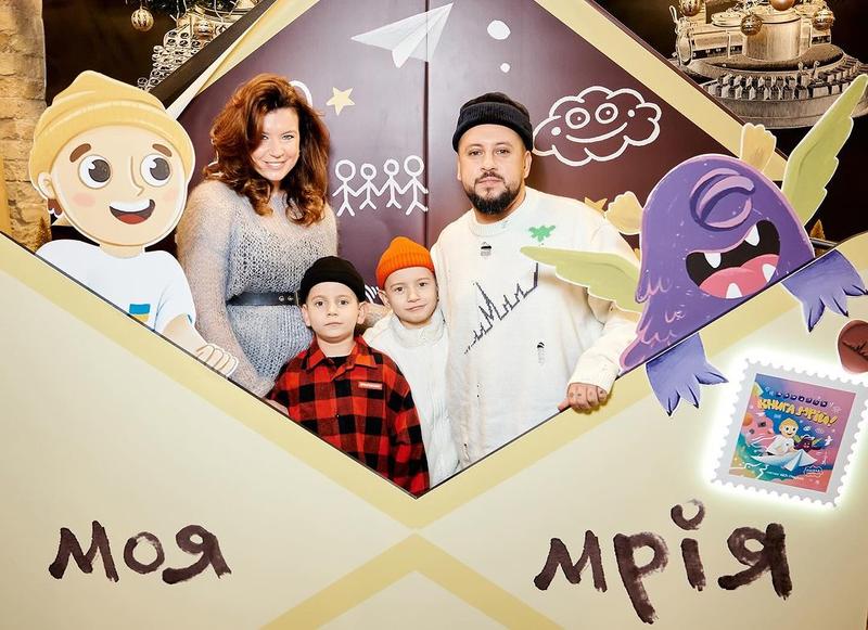 Діти та дружина Монатика instagram.com/irishamonatik Діти та дружина Монатика instagram.com/irishamonatik