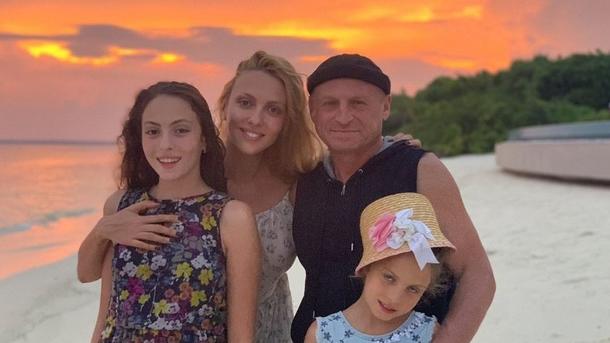 Оля Полякова публично поздравила мужа с 20-летием брака instagram.com/polyakovamusic Оля Полякова публично поздравила мужа с 20-летием брака instagram.com/polyakovamusic