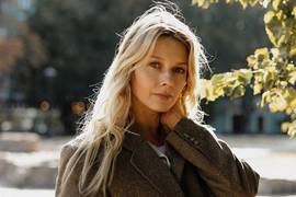 «Час с 10-сантиметровой иглой в глазу»: известная актриса рассказала о жуткой операции