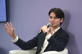 Сын Майкла Дугласа показал видео, снятое в Киеве