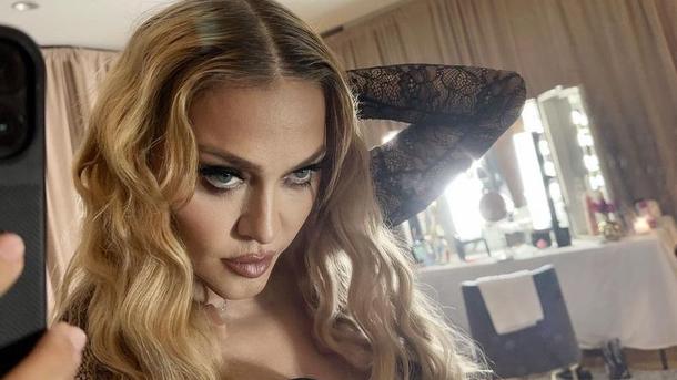 Мадонна показала приемного сына, который «украл ее сердце 19 лет назад» instagram.com/madonna Мадонна показала приемного сына, который «украл ее сердце 19 лет назад» instagram.com/madonna
