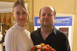 Бронюк из группы «ТИК» публично обратился к жене и показал фото с ней