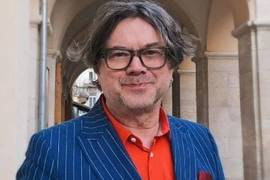 Ступка очистил свою страницу от упоминаний на 35 лет младшей избранницы