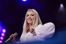 Матвиенко запостила селфи с дочерьми и рассекретила, где они встретили Сочельник