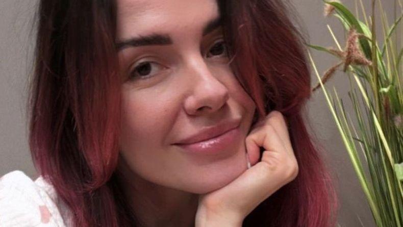 "Минус 40 будет": MamaRika показала омоложение лица "рыбьей спермой" "Минус 40 будет": MamaRika показала омоложение лица "рыбьей спермой"