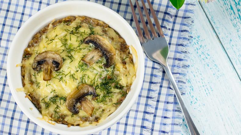 Запеканка с гречкой, грибами и сыром: пошаговый рецепт Запеканка с гречкой, грибами и сыром: пошаговый рецепт